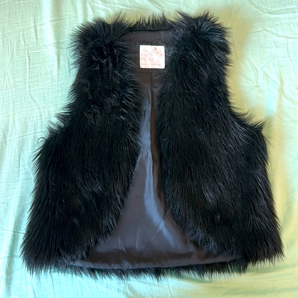 Justice faux fur vest for girls, size 12/14